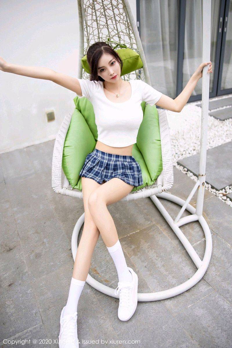 语画界性感女神杨晨晨sugar高马尾格子JK系列阳朔娇媚旅拍