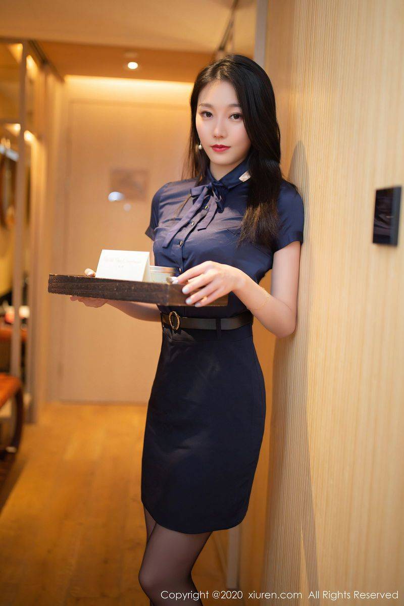 秀人网性感女神安然Maleah黑丝美腿客房送餐主题娇媚写真-67