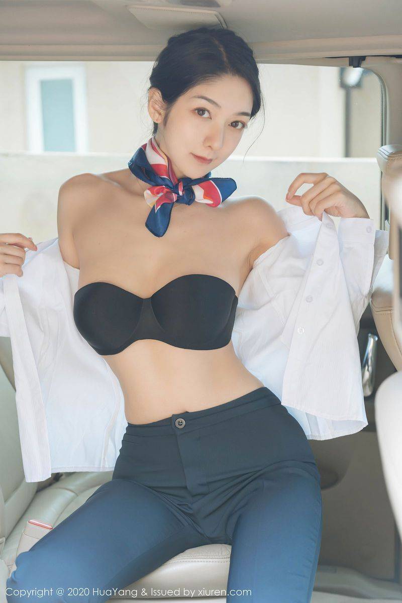 花漾Show性感女神Angela小热巴职业装制服诱惑系列云南旅拍-31
