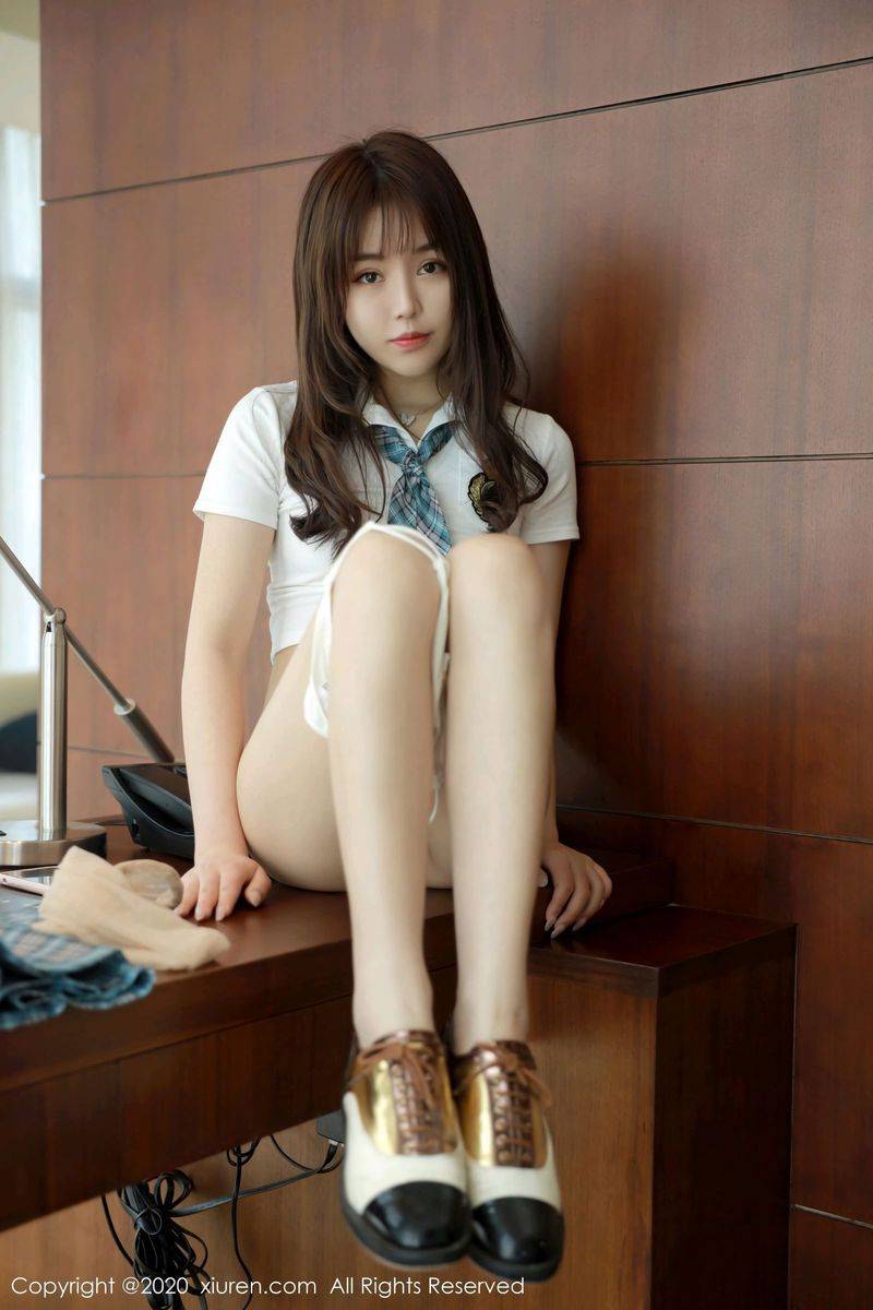 秀人网新人模特梦梵经典JK少女制服系列曼妙多姿首套写真-39