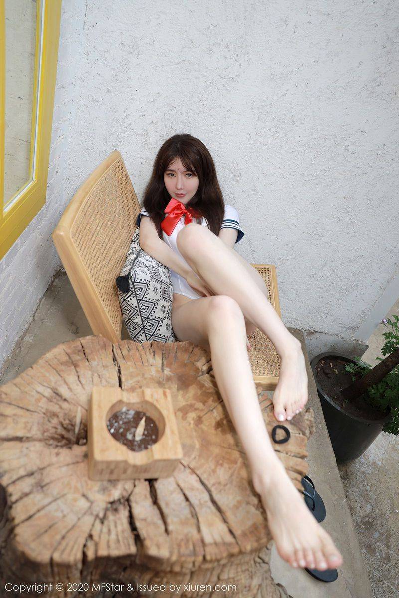 模范学院性感女神薛琪琪sandy白皙美腿室外清纯制服系列写真-51