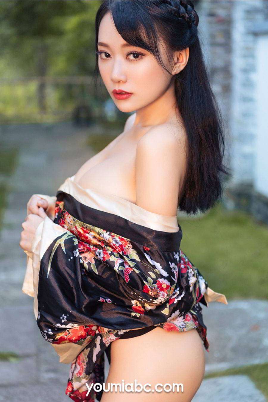 YOUMEI尤美美女模特何嘉颖日式轻便和服和风煦女系列写真