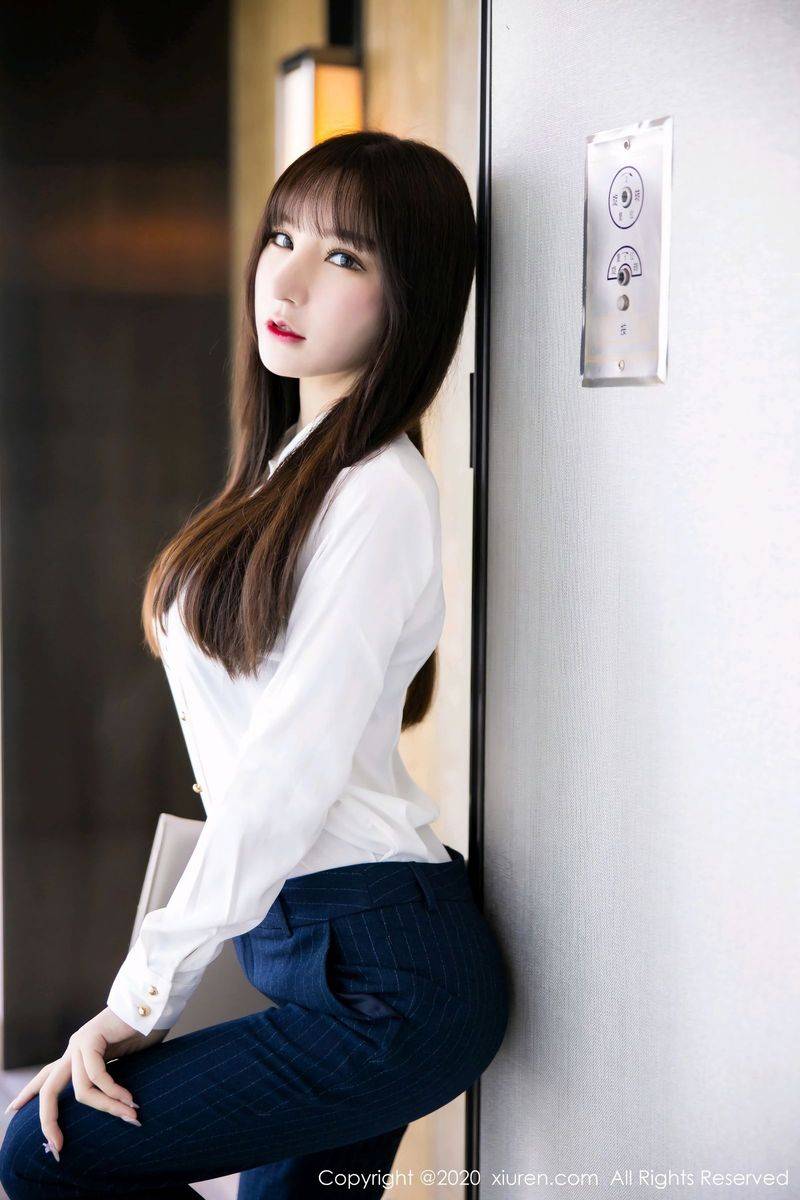 秀人网性感女神周于希Sandy酒店私人管家主题系列剧情写真-23