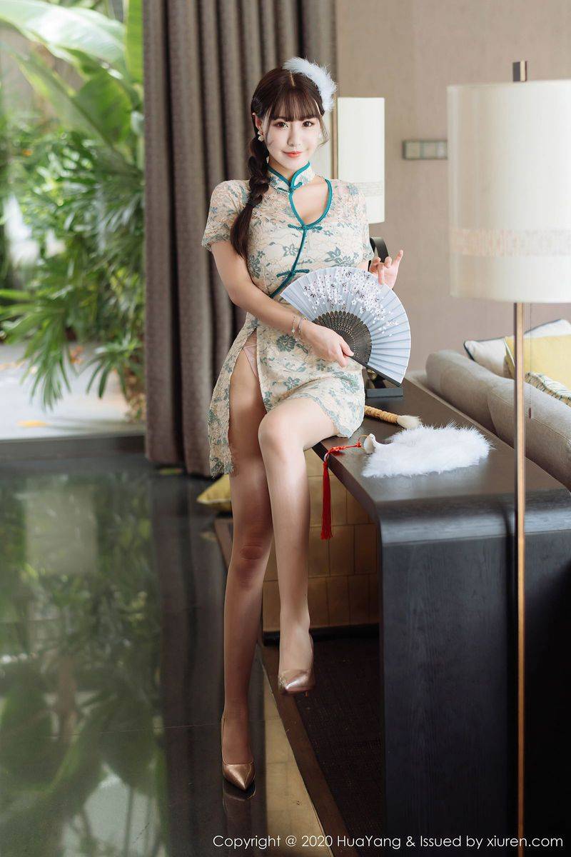 花漾SHOW性感女神Flower朱可儿古典旗袍丝袜美腿三亚旅拍-30