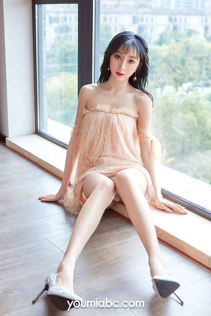 YOUMI尤美模特李纤纤抹胸蕾丝裙白皙美腿私房性感写真-15