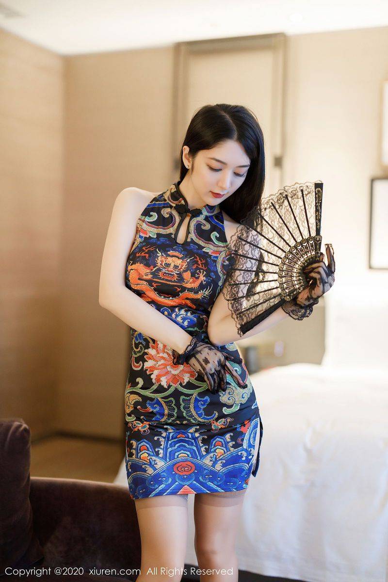 秀人网性感女神Angela小热巴古典旗袍丝袜美腿蒙面诱惑写真-34