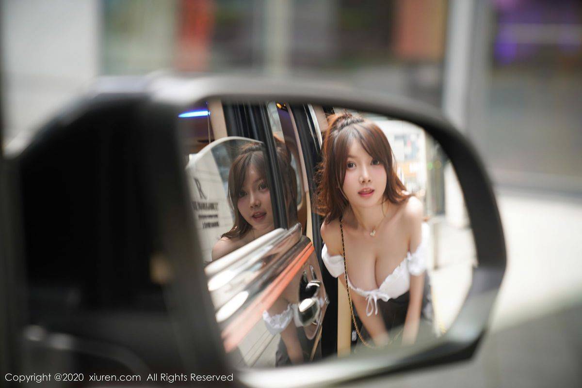 秀人网美女模特糯美子Mini经典短裙室外商务车车拍系列套图-62