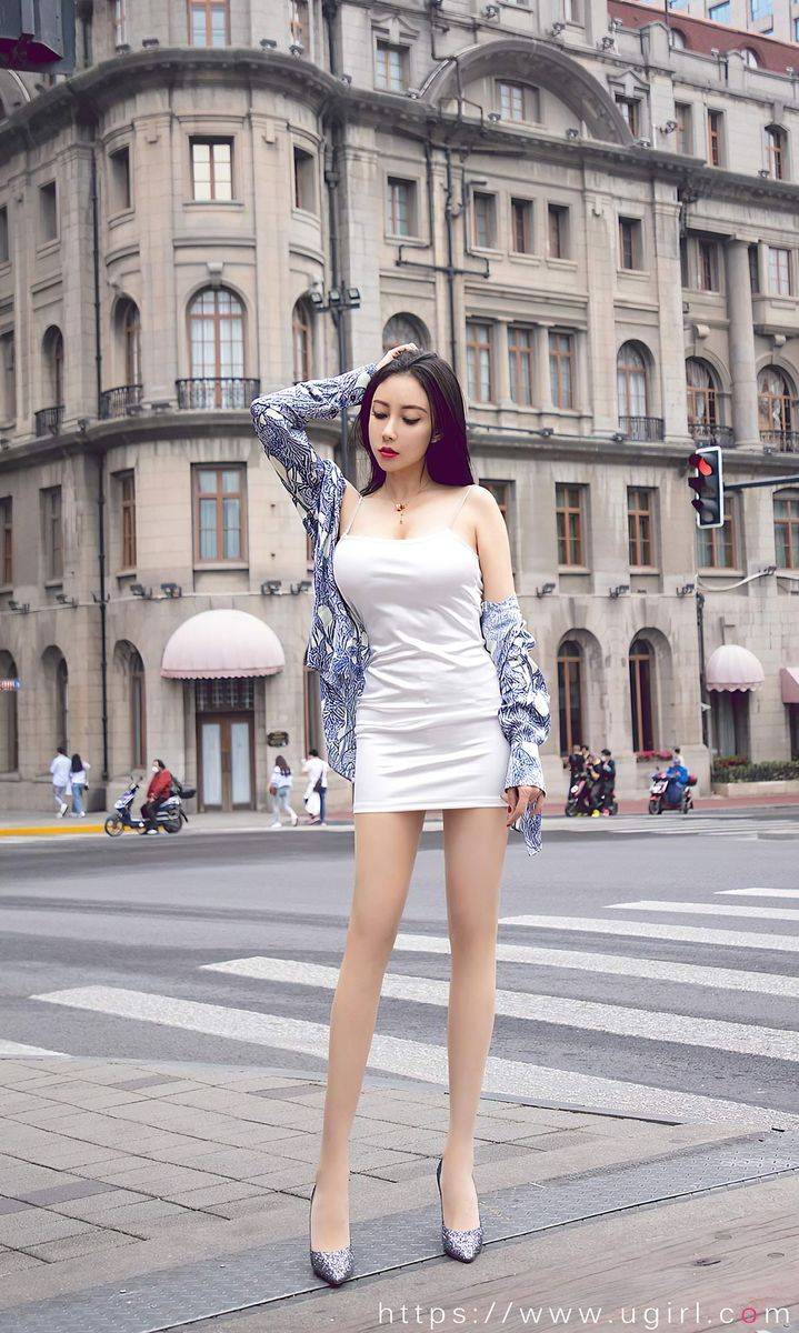 尤果圈美女模特果儿Victoria纤细长腿迷人精主题户外写真-10