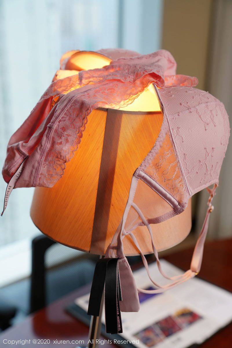 秀人网美女模特陈诗诗kiki都市丽人白衬衫黑丝短裙性感写真-39