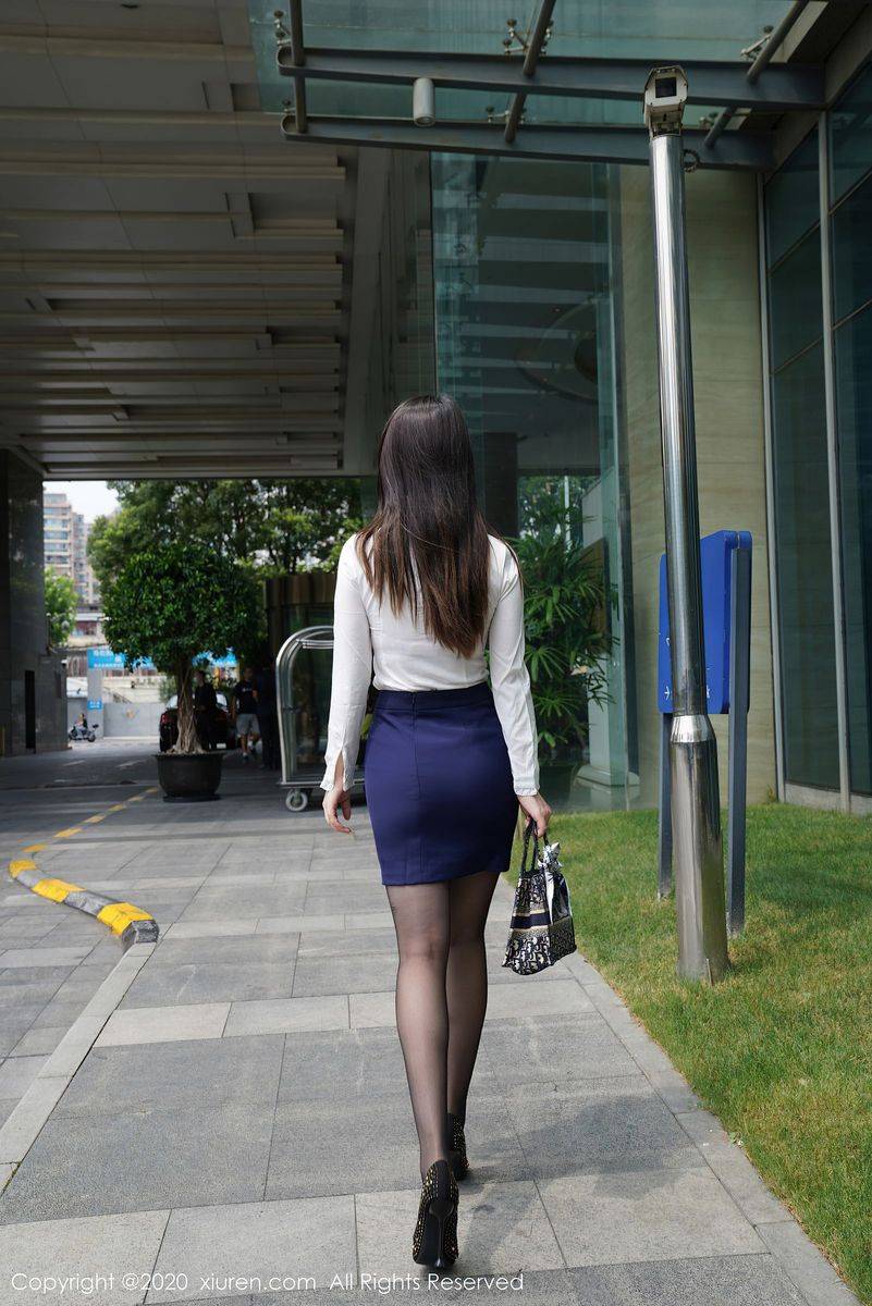 秀人网美女模特陈诗诗kiki都市丽人白衬衫黑丝短裙性感写真-45