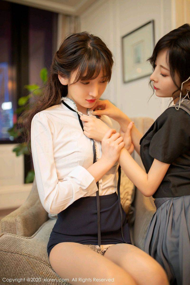 秀人网性感姐妹花陈小喵与陆萱萱职场教师与清纯学生写真-50