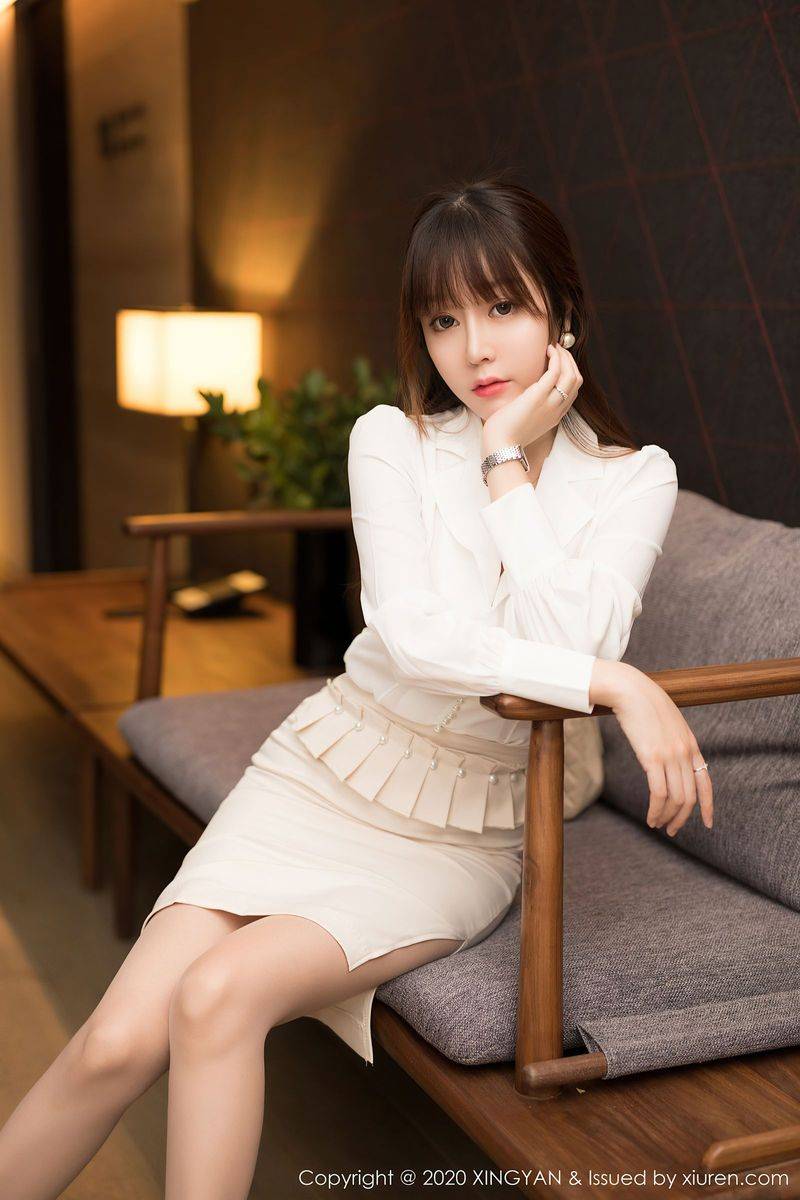 星颜社性感女神王雨纯肉色丝袜内衣诱惑熟女气息明艳写真-4