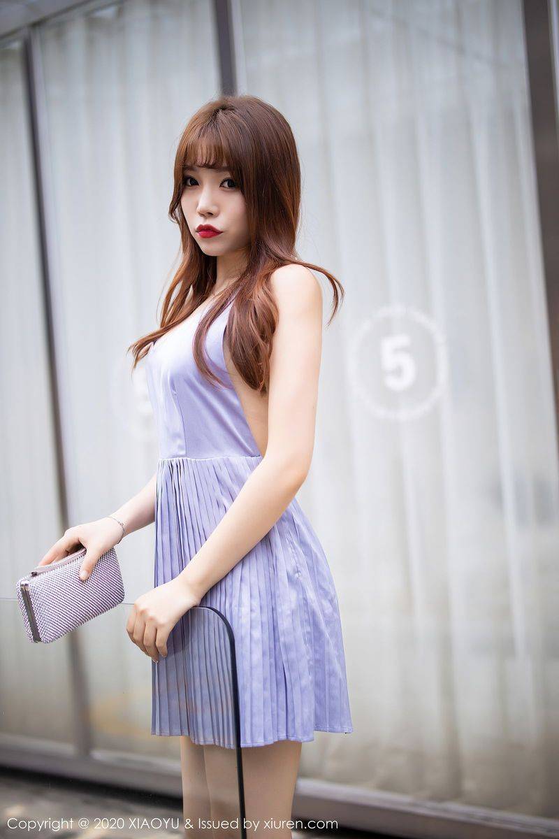 语画界性感女神芝芝Booty时尚装扮咖啡厅外拍系列写真-35