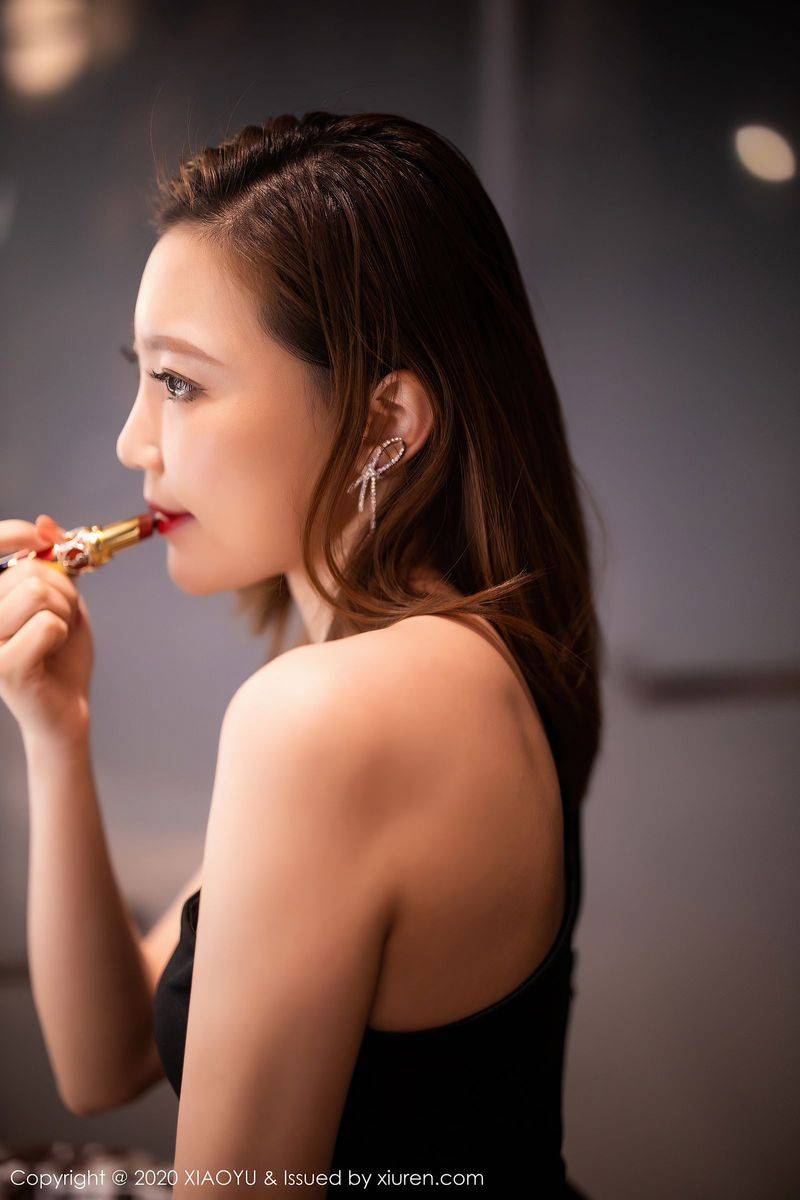 语画界性感女神冯木木LRIS绚丽光影与时尚车拍系列私房写真-65