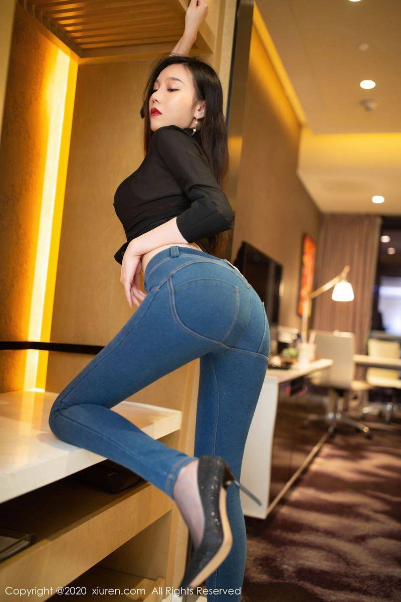 秀人网性感女神安然Maleah牛仔裤猩红内衣主题曼妙写真-5