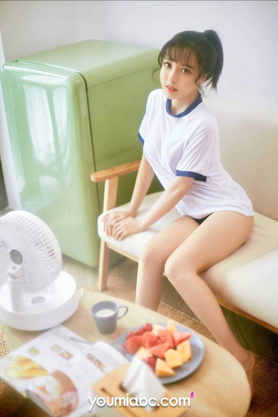 YouMi尤蜜美女模特白亦Ada傲人双峰午后美好时光诱人写真-23