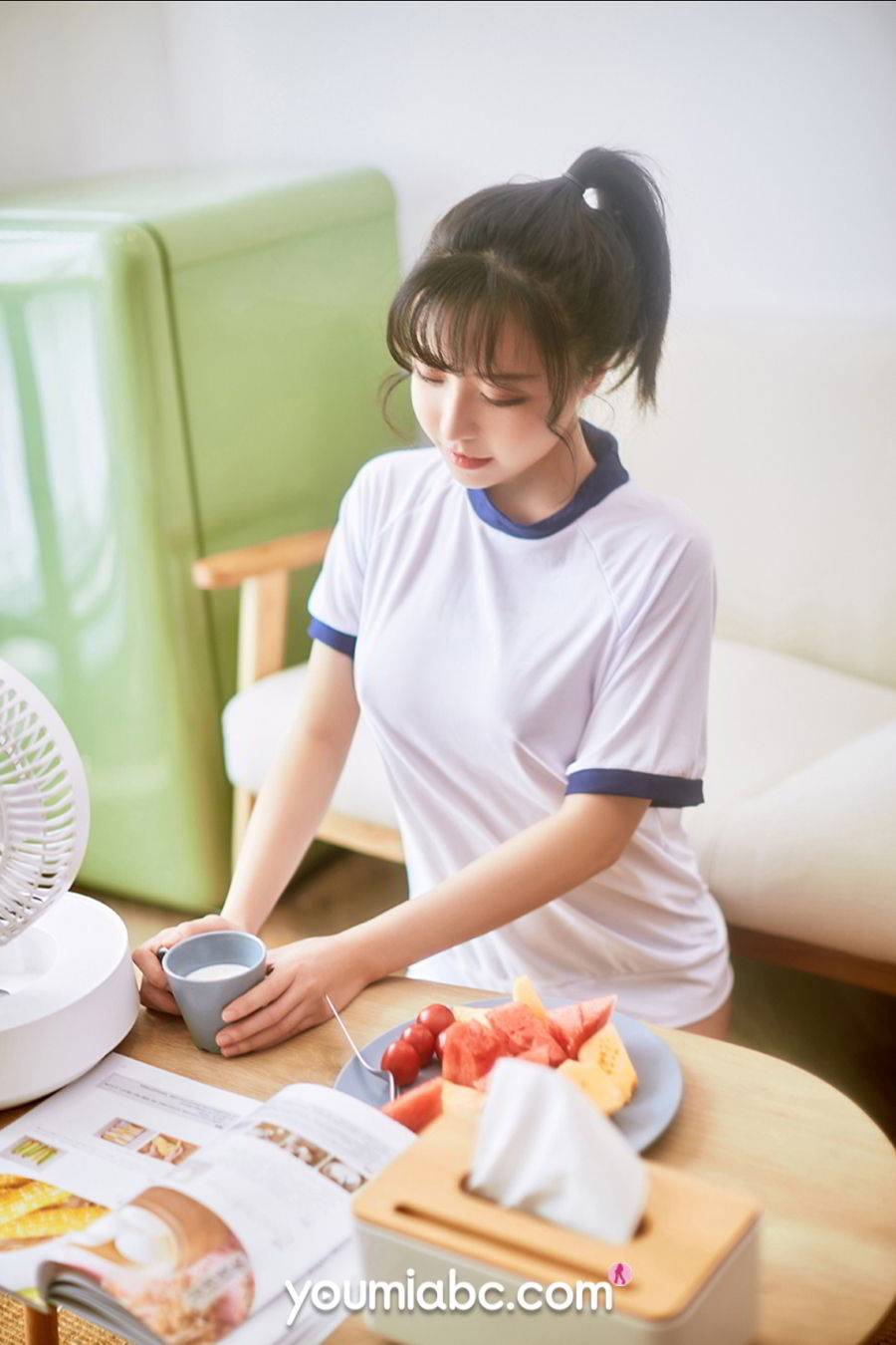 YouMi尤蜜美女模特白亦Ada傲人双峰午后美好时光诱人写真-32