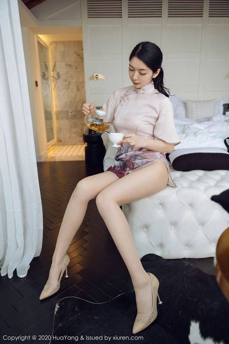 花漾Show性感女神Angela小热巴典雅吊裙与韵味旗袍云南旅拍-35