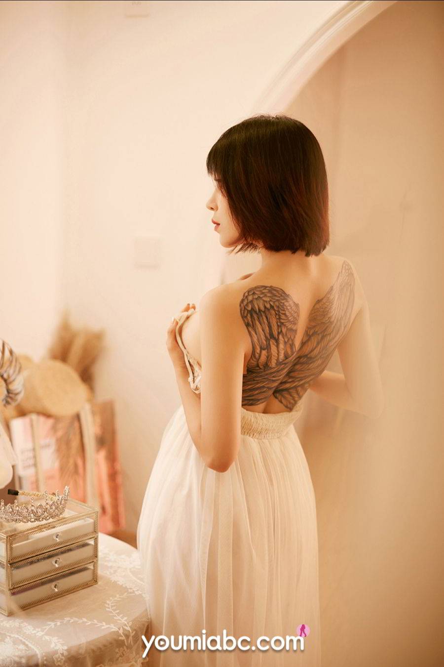 YouMi尤蜜美女模特安妮斯朵拉纯白长裙+傲人双峰情趣写真-2