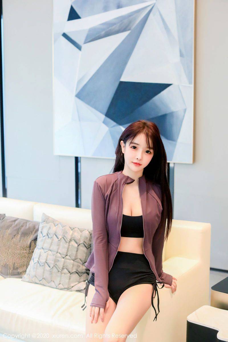 秀人网新人模特南初妹妹黑色运动内衣主题雪白娇嫩写真-21