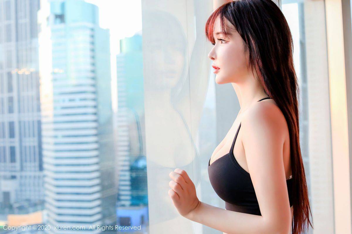 秀人网新人模特南初妹妹黑色运动内衣主题雪白娇嫩写真-27