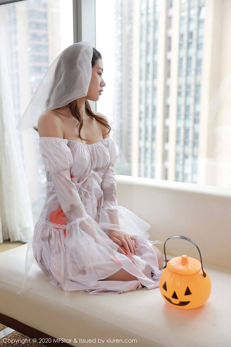 模范学院美女模特方子萱万圣节鬼新娘主题美感与魅惑写真