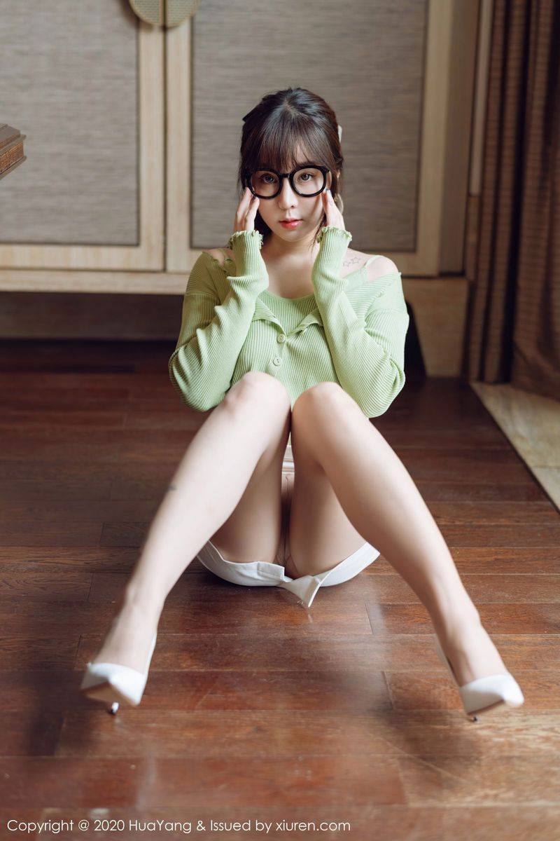 花漾Show美女模特王雨纯总裁vs土气职员主题西双版纳旅拍-49