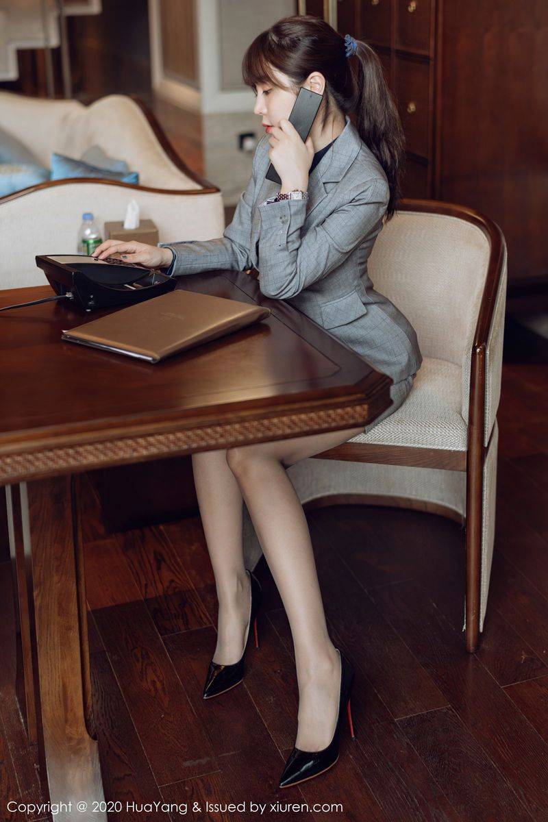 花漾Show美女模特王雨纯总裁vs土气职员主题西双版纳旅拍-78