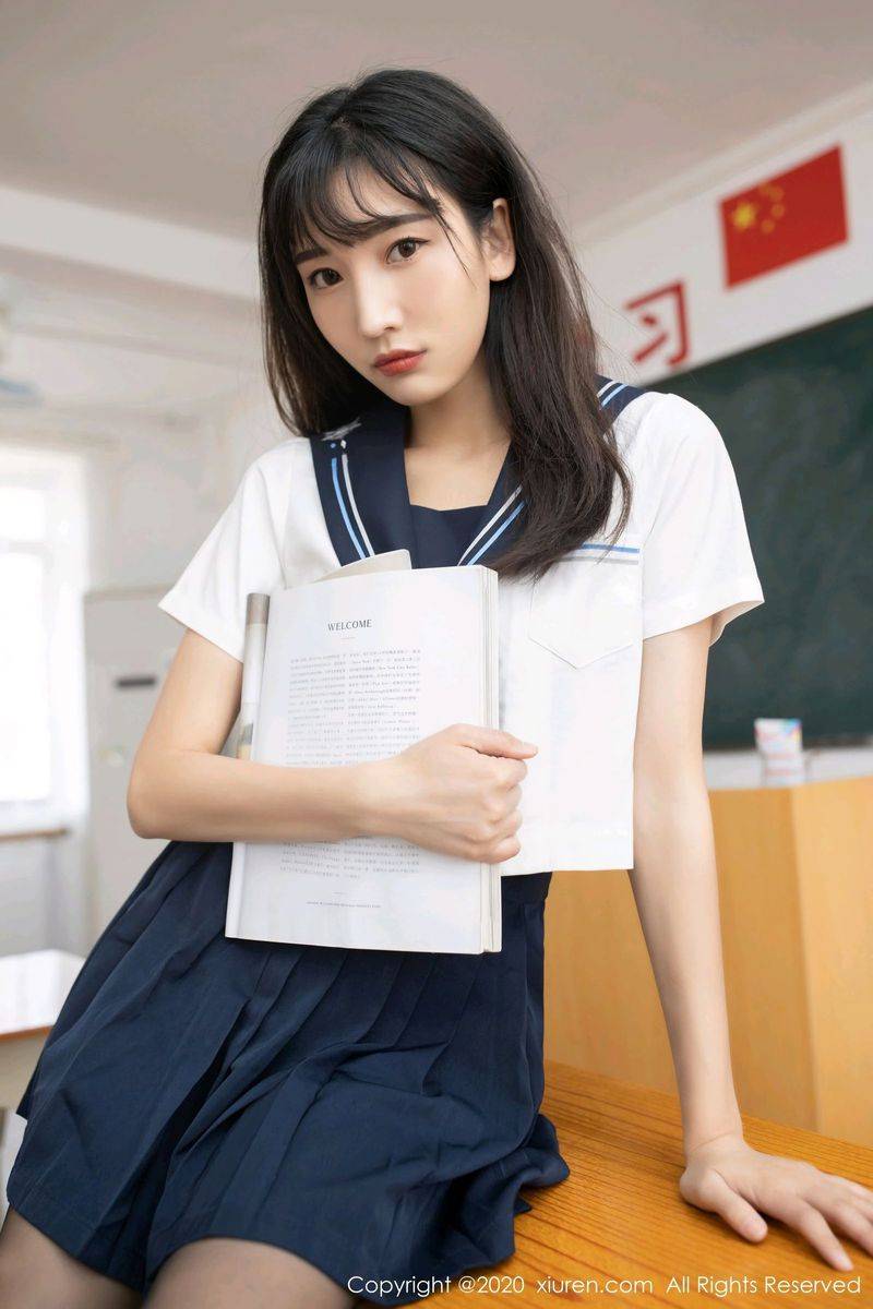 秀人网美女模特陆萱萱不良少女黑丝美腿逃学威龙系列写真-11