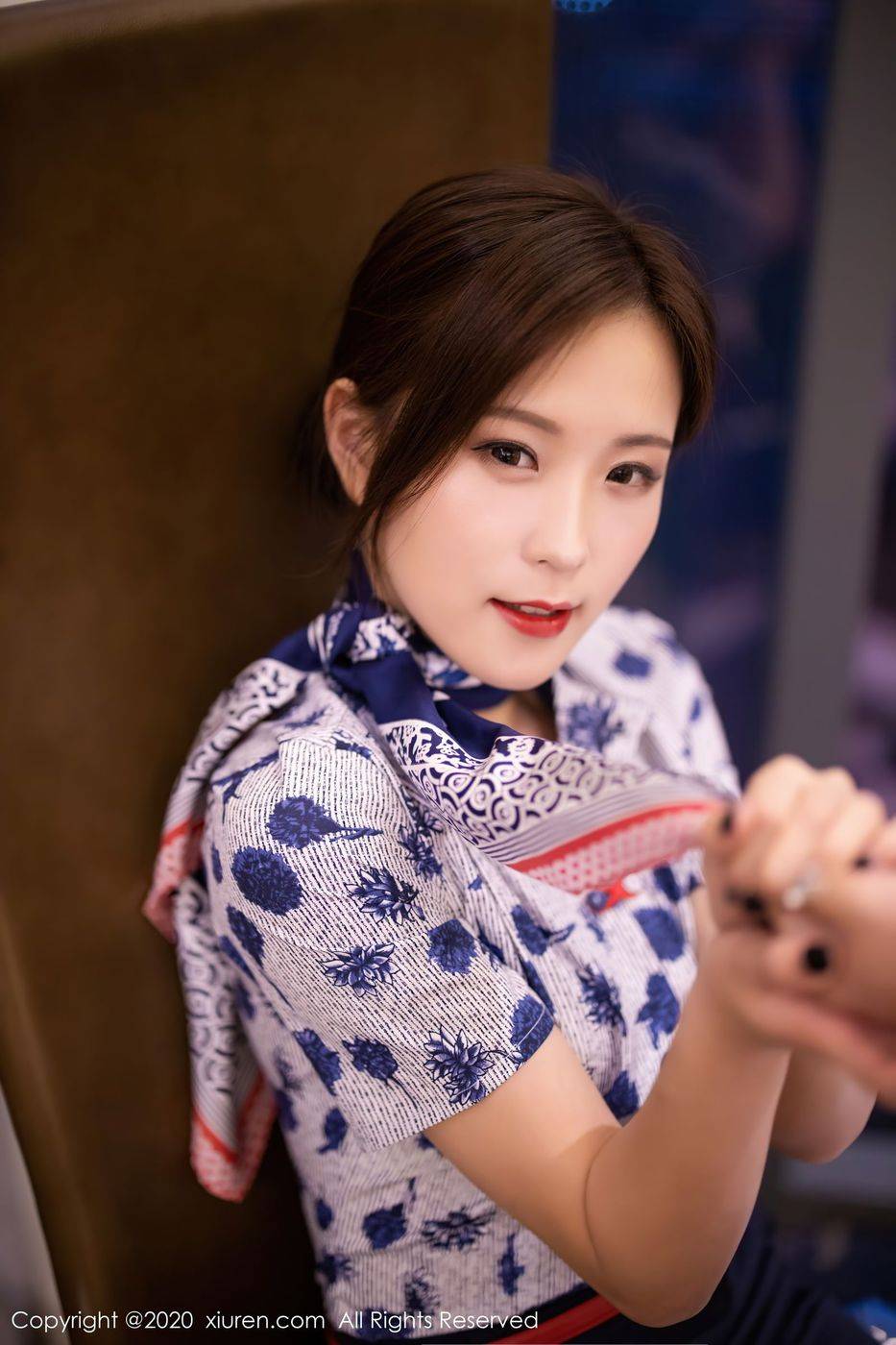 语画界性感女神杨紫嫣Cynthia黑丝美腿空乘制服系列娇媚写真-5