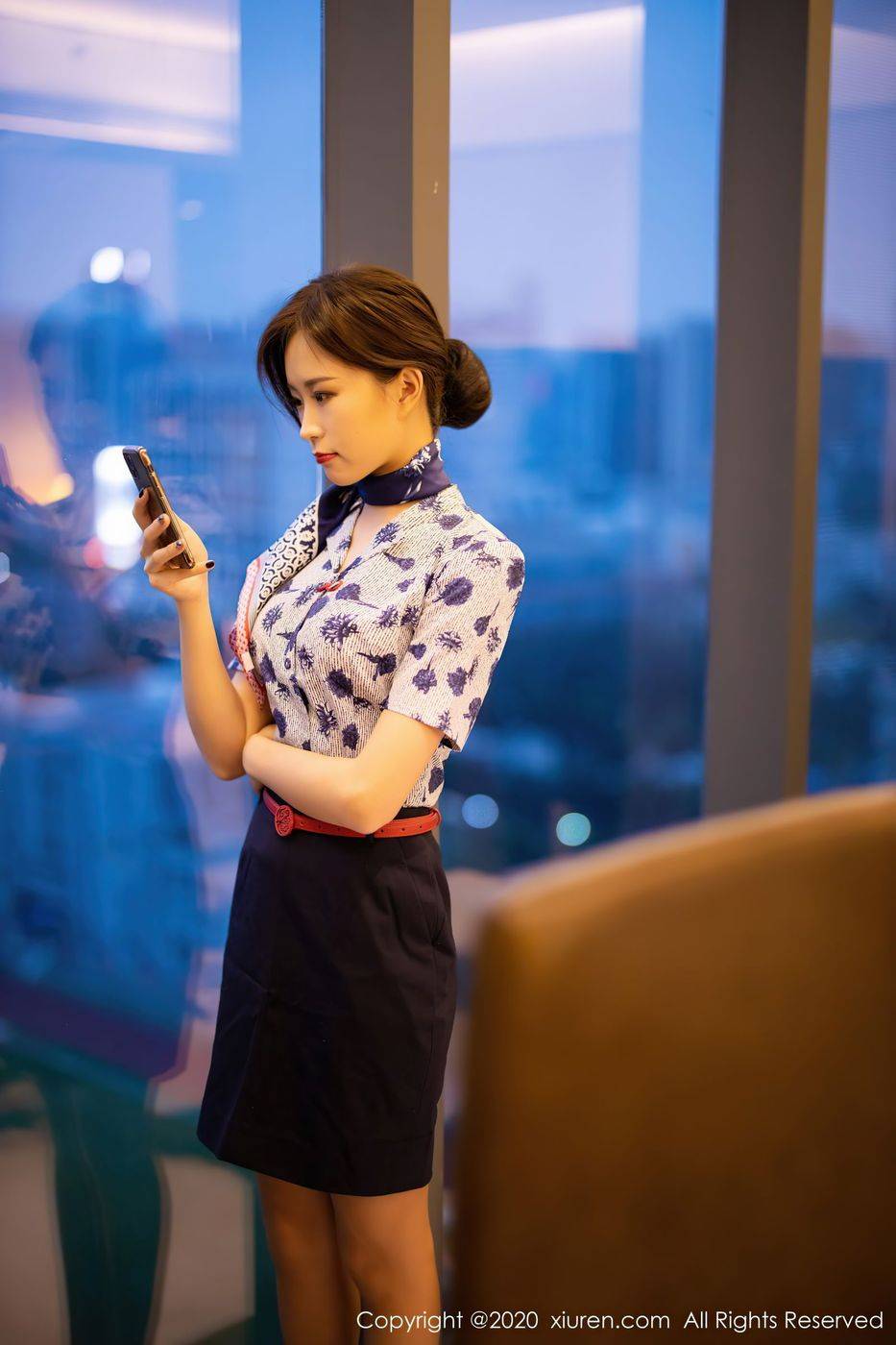 语画界性感女神杨紫嫣Cynthia黑丝美腿空乘制服系列娇媚写真-22