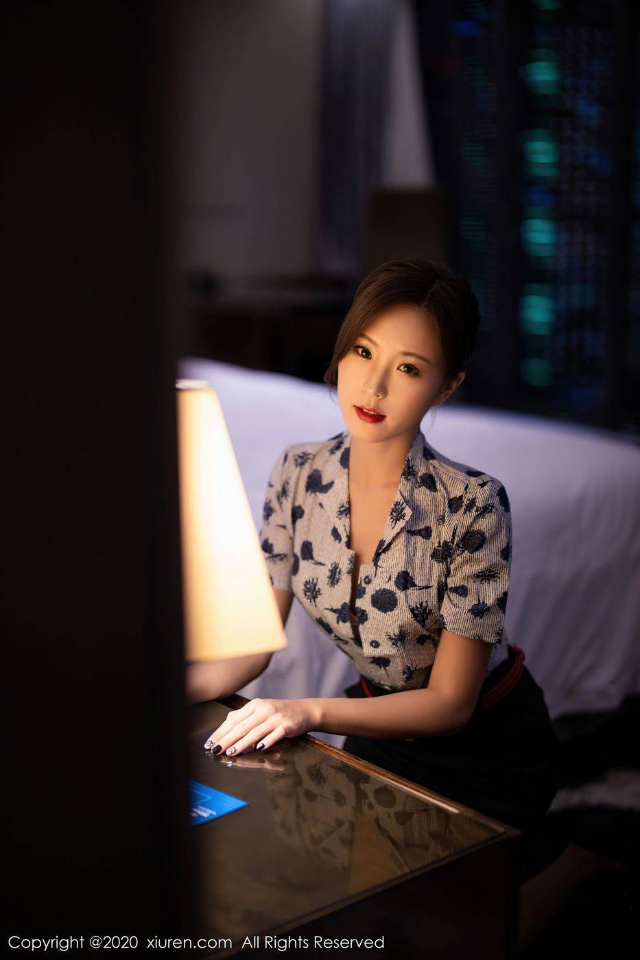 语画界性感女神杨紫嫣Cynthia黑丝美腿空乘制服系列娇媚写真-32