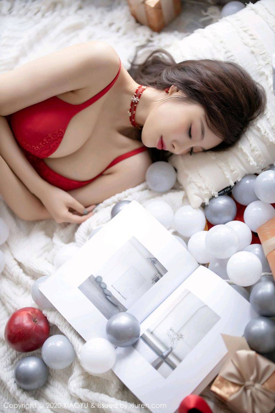 语画界性感女神杨晨晨sugar丝袜美腿化作圣诞女郎主题写真-70