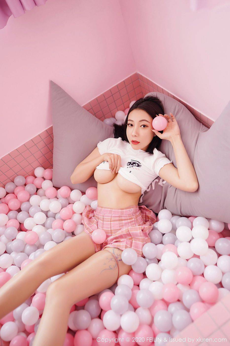 嗲囡囡美女模特果儿Victoria波波池JK制服与比基尼系列写真-11