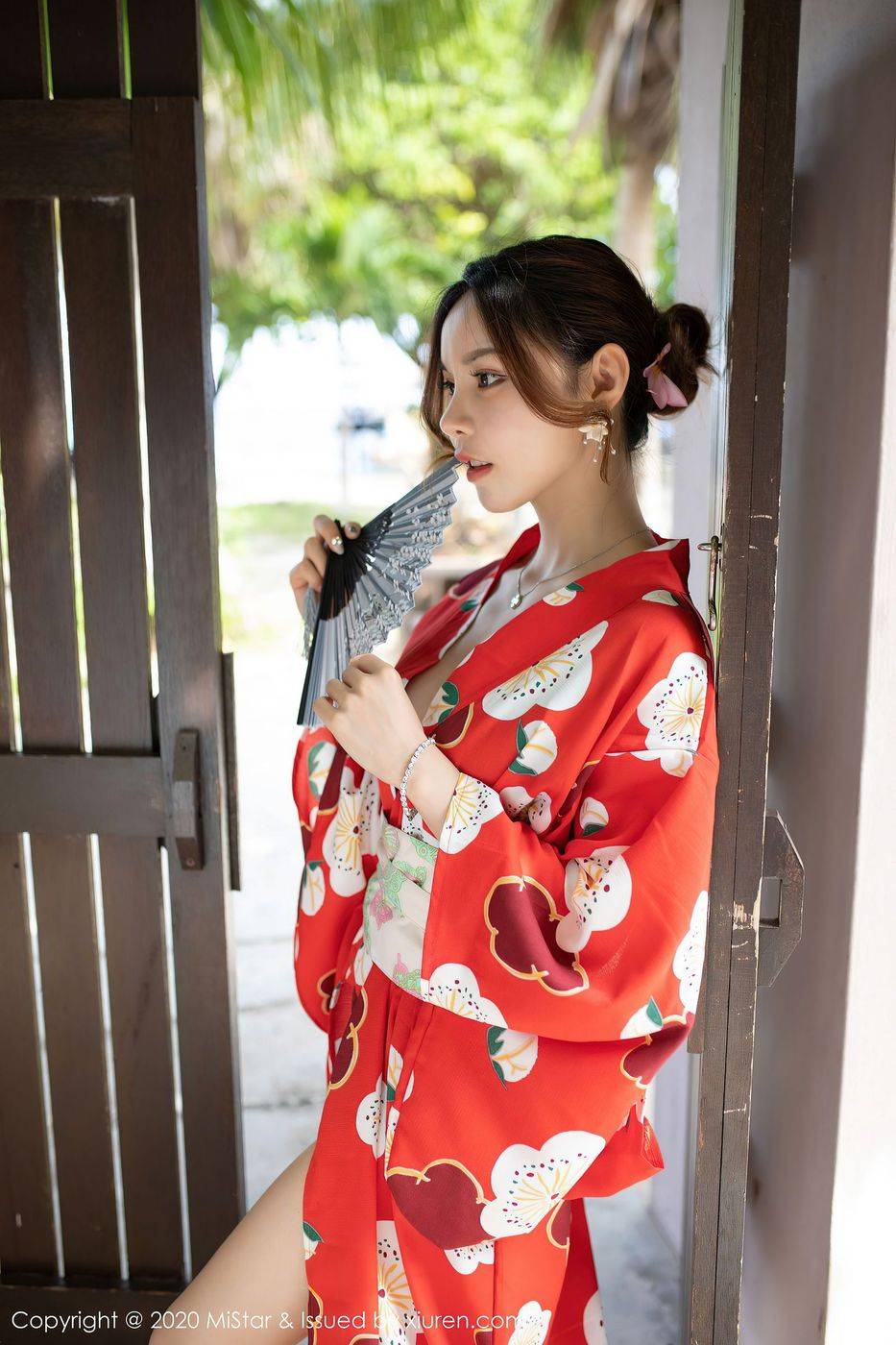 魅妍社美女模特沈佳熹鲜艳和服圆润酥胸气质袅袅撩人写真-6