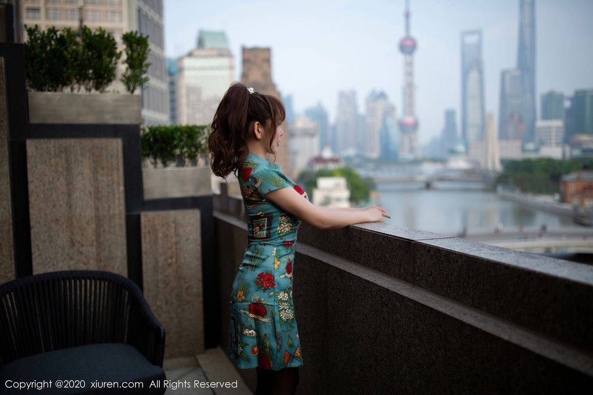 秀人网美女模特陶喜乐_lele韵味旗袍黑丝魅惑系列杭州旅拍-2