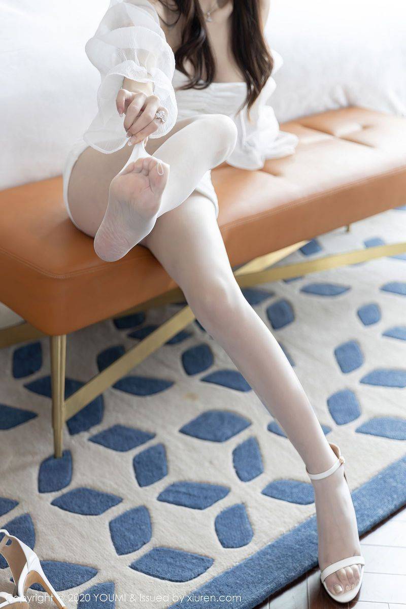 尤蜜荟性感女神周于希Sandy高挑身材修长美腿曼妙妖艳写真-20