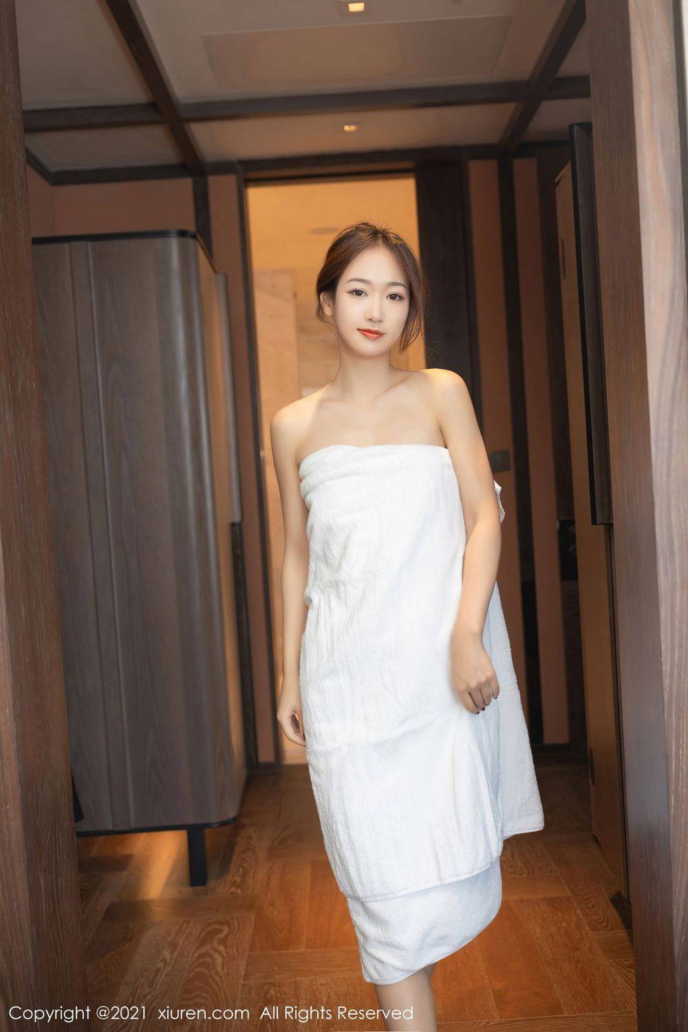 秀人网性感女神唐安琪丝袜美腿妻子送酒上门内衣主题写真-62