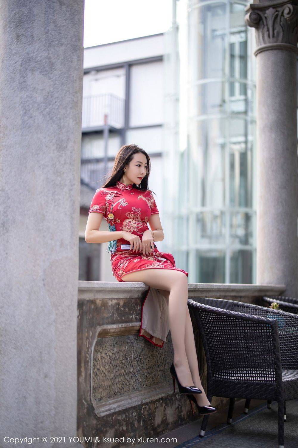 尤蜜荟美女模特果儿Victoria古典旗袍与丝袜美腿杭州旅拍-14