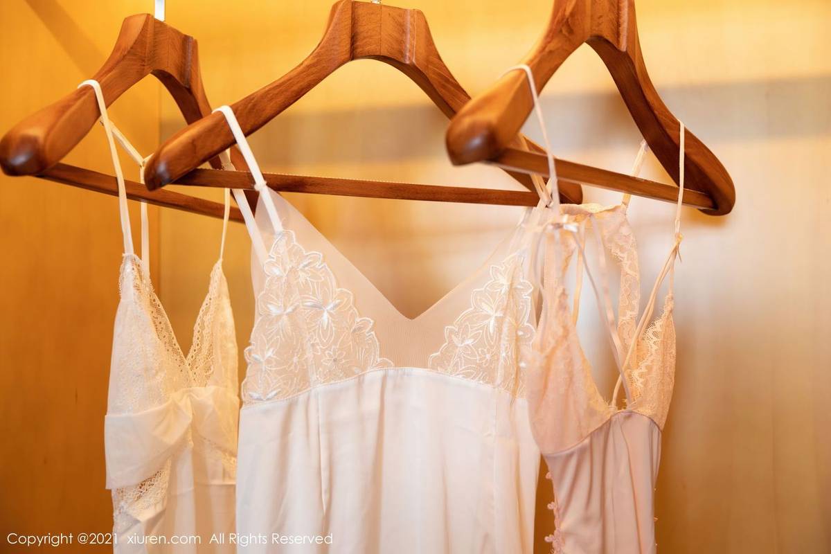 秀人网性感女神周于希Sandy丝袜美腿人妻剧情主题厦门旅拍-33