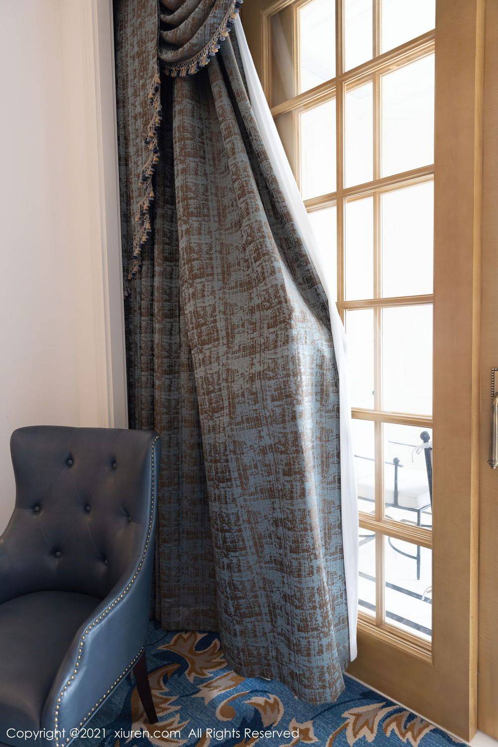 秀人网性感女神周于希Sandy丝袜美腿人妻剧情主题厦门旅拍-84