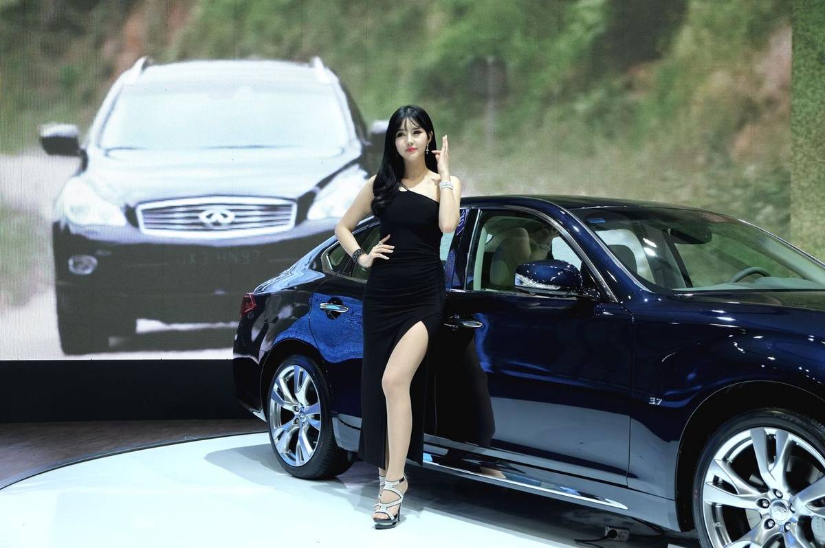 韩国香车美女崔星河优雅长裙系列车展优雅现场拍摄写真-40
