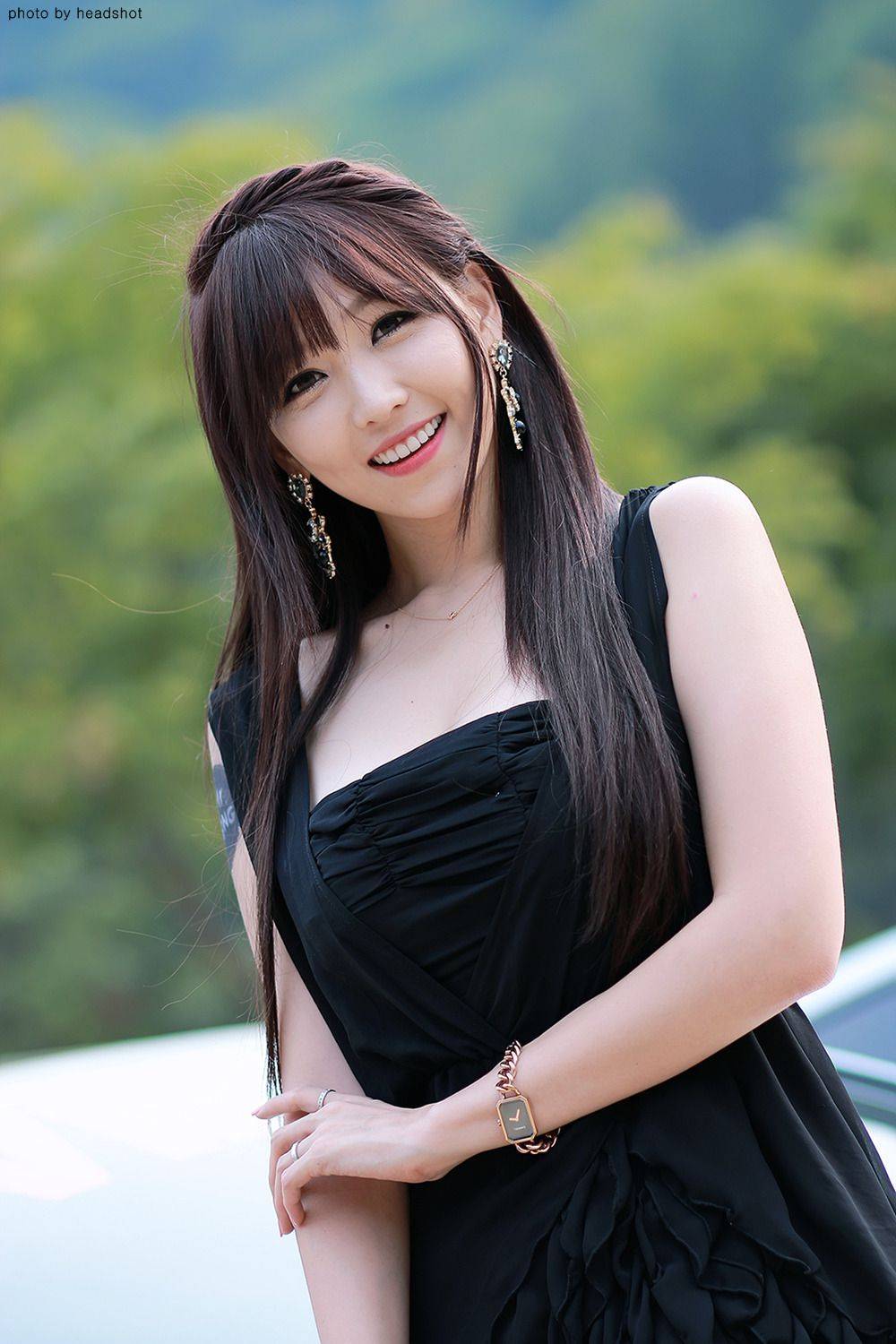 韩国极品车模李恩慧黑色连衣裙&黑直长发户外性感写真-66