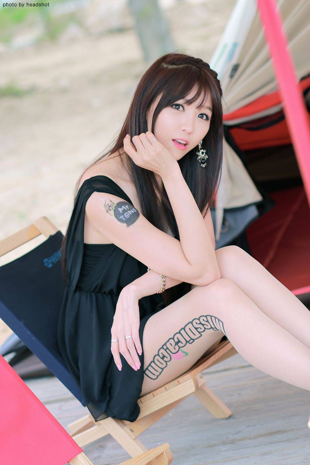 韩国极品车模李恩慧黑色连衣裙&黑直长发户外性感写真-71