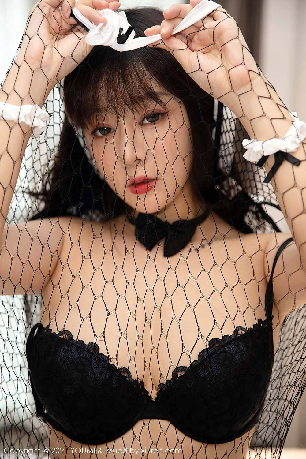 尤蜜荟性感女神王雨纯网格内衣与黑丝魅惑系列妩媚写真-31