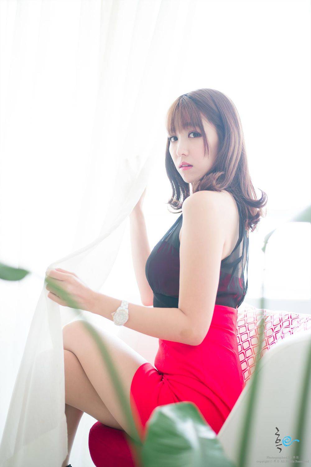 韩国美女模特李恩慧都市丽人风修长美腿职场OL装扮写真-5