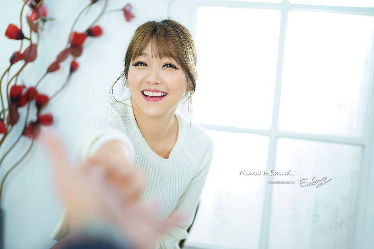 韩国美女模特李恩慧都市丽人风修长美腿职场OL装扮写真-56