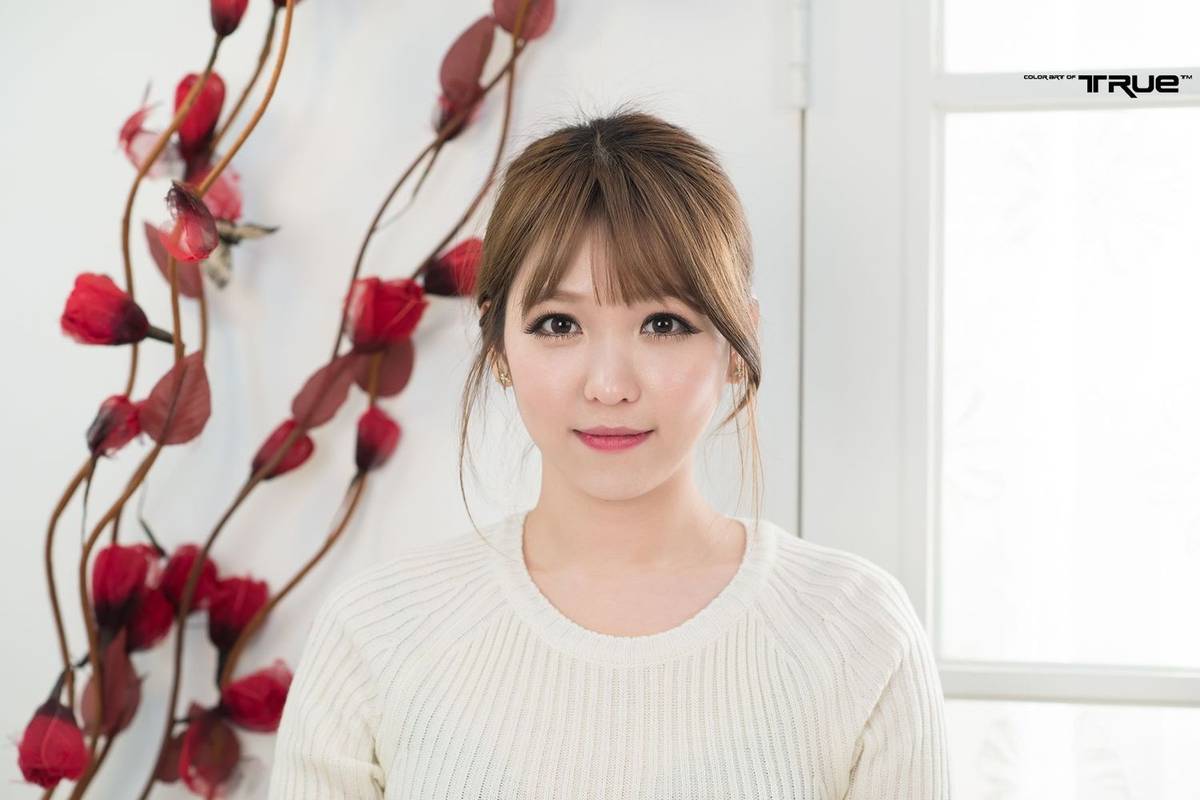 韩国美女模特李恩慧都市丽人风修长美腿职场OL装扮写真-60