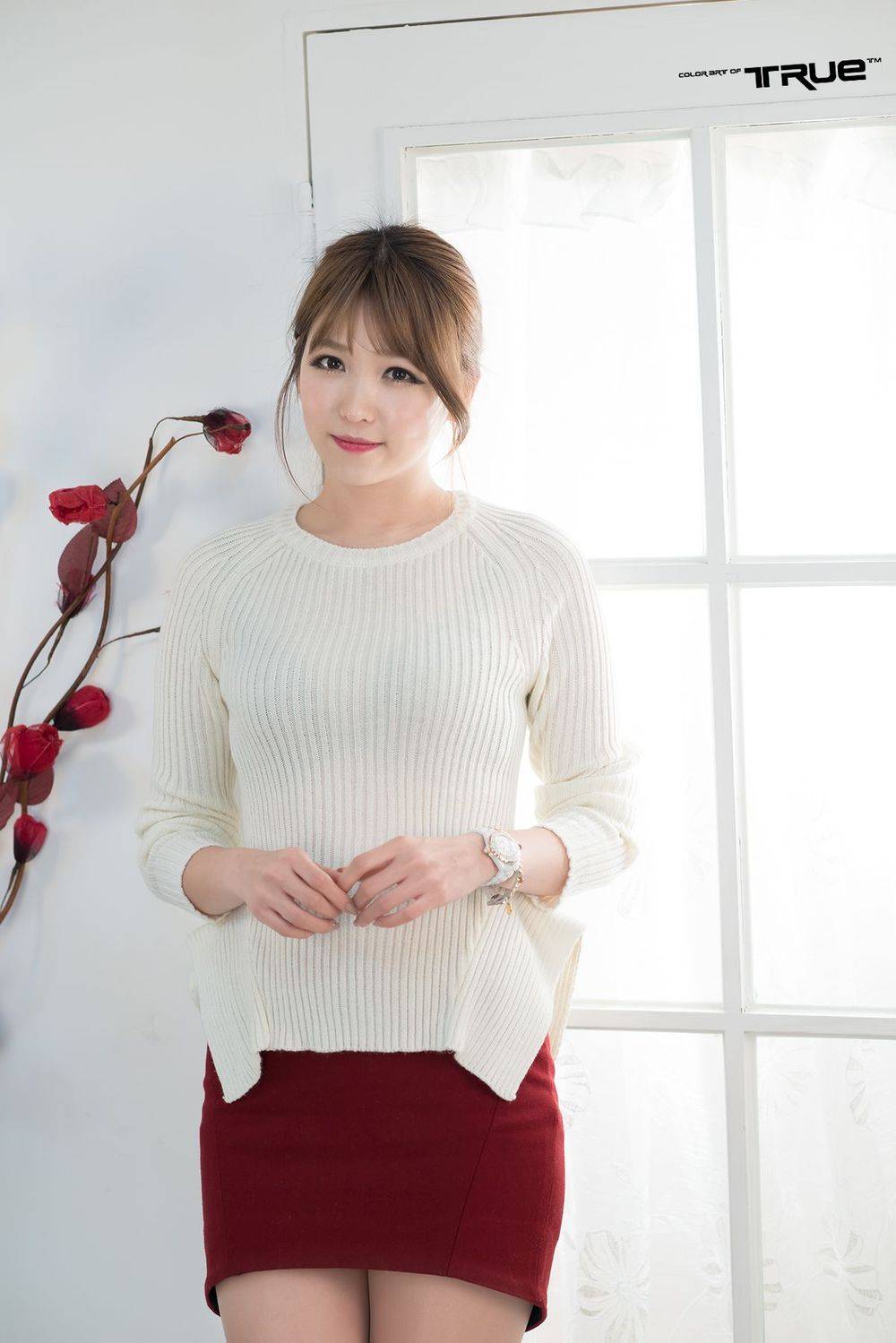 韩国美女模特李恩慧都市丽人风修长美腿职场OL装扮写真-61