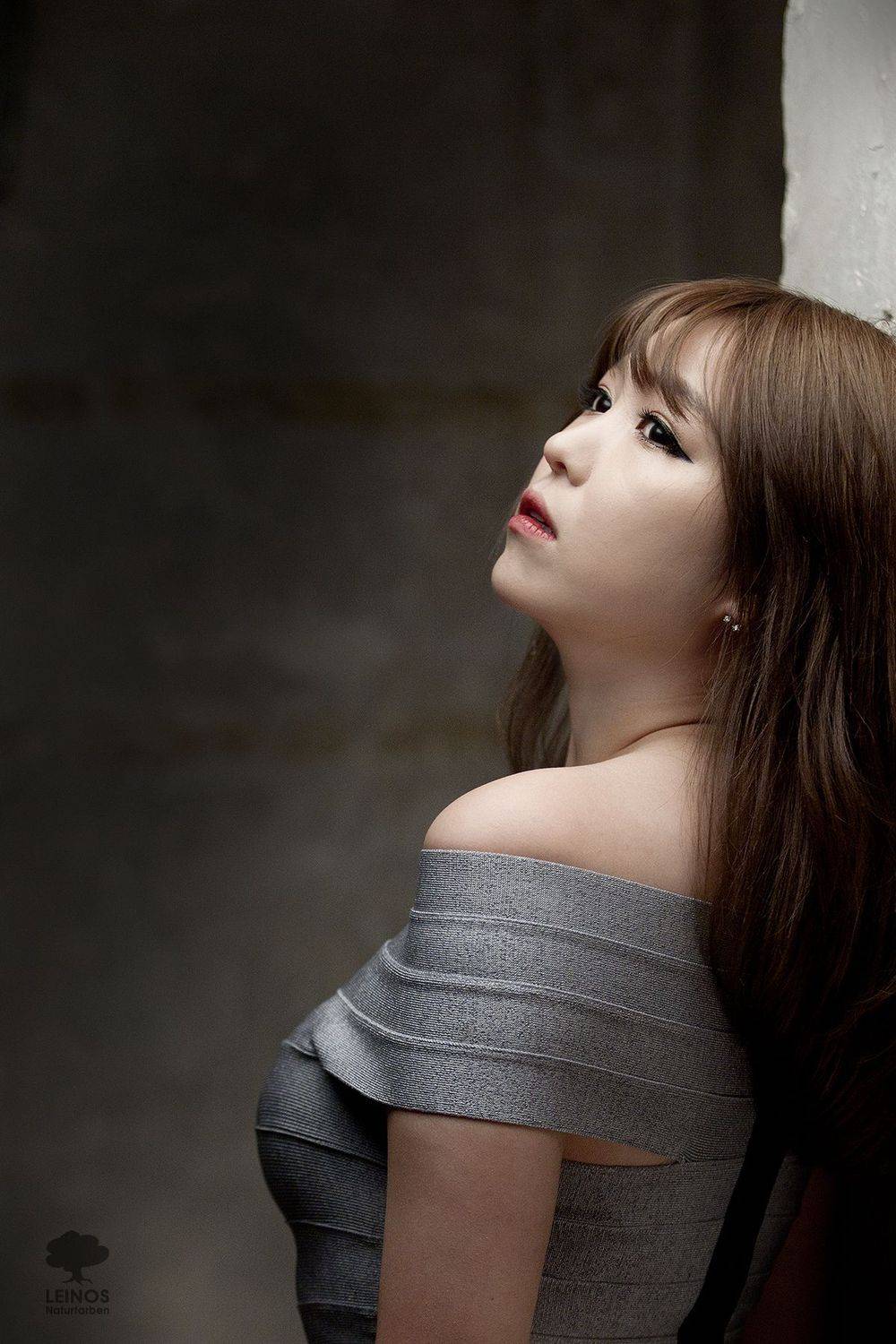 韩国美女模特李恩慧都市丽人风修长美腿职场OL装扮写真-64